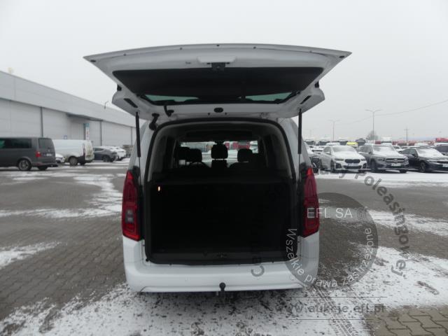 11 - Toyota Proace City Verso Long 1.5  2023r. DW8WL51 Magnice