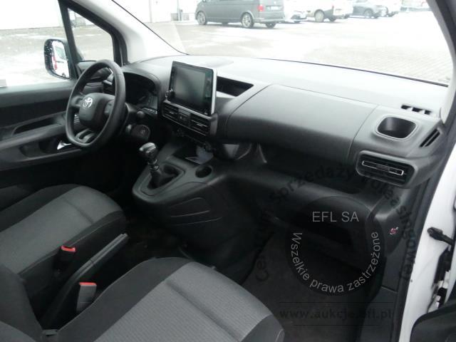 15 - Toyota Proace City Verso Long 1.5  2023r. DW8WL51 Magnice