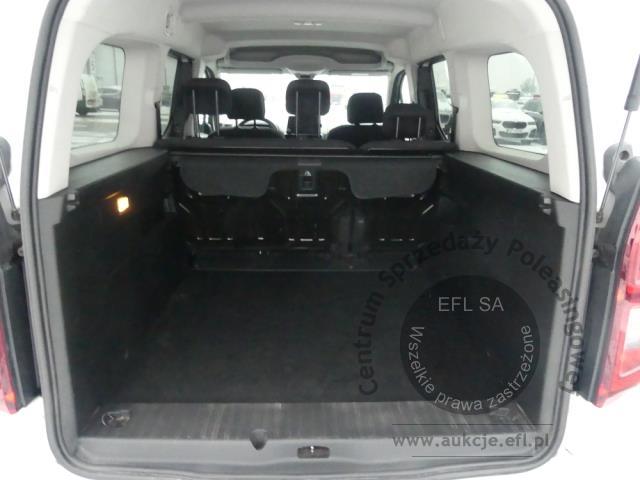 10 - Toyota Proace City Verso Long 1.5  2023r. DW8WL51 Magnice