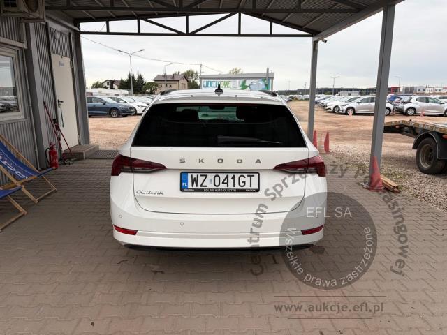 5 - Skoda Octavia 2.0 TDI Ambition DSG 2023r. WZ041GT Pojazd znajduje się w firmie ARCTOS GROUP sp. z o.o. Al. Krakowska 7, 02-183 Warszawa
