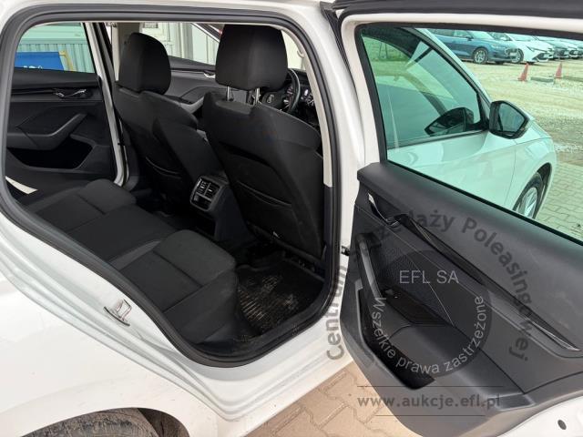 10 - Skoda Octavia 2.0 TDI Ambition DSG 2023r. WZ041GT Pojazd znajduje się w firmie ARCTOS GROUP sp. z o.o. Al. Krakowska 7, 02-183 Warszawa