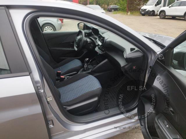 8 - Peugeot 208  1.2 PureTech Like 2021r. DW4PW66 Pojazd znajduje się w firmie ARCTOS GROUP sp. z o.o. Al. Krakowska 7, 02-183 Warszawa