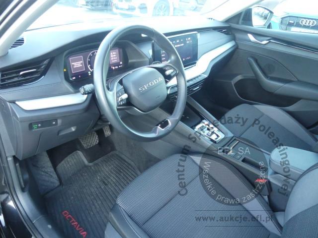 5 - SKODA OCTAVIA 2.0 TDI DSG SELECTION 2024r.