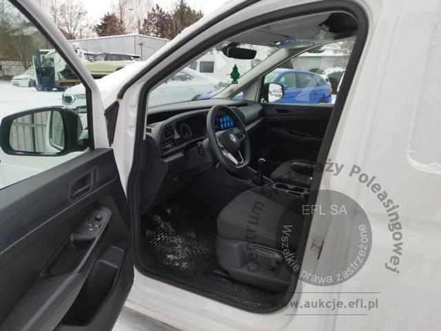 8 - Volkswagen Caddy Cargo 2.0 TDI 2022r. DW8UR75 Pojazd znajduje się w firmie ARCTOS GROUP sp. z o.o. Al. Krakowska 7, 02-183 Warszawa