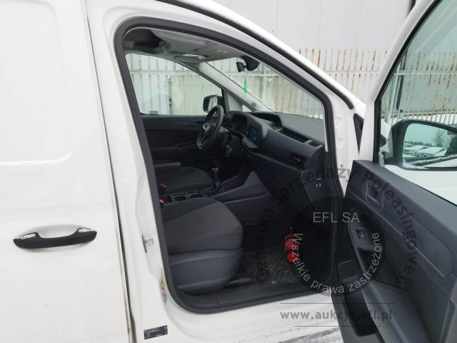 9 - Volkswagen Caddy Cargo 2.0 TDI 2022r. DW8UR75 Pojazd znajduje się w firmie ARCTOS GROUP sp. z o.o. Al. Krakowska 7, 02-183 Warszawa