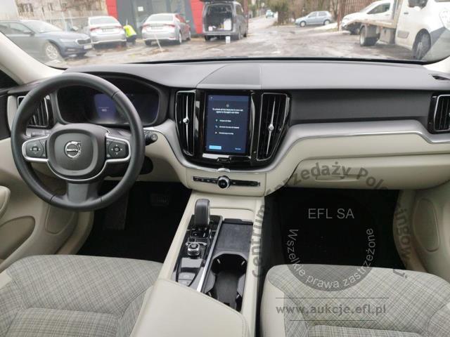 12 - Volvo XC 60 B4 D Core aut  2022r. WZ351FT  Pojazd znajduje się w firmie ARCTOS GROUP sp. z o.o. Al. Krakowska 7, 02-183 Warszawa
