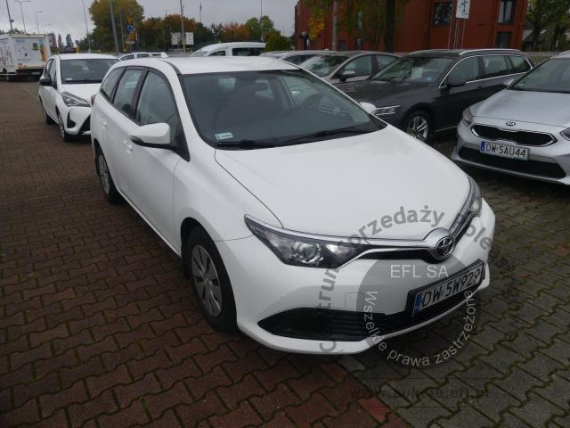 2 - TOYOTA AURIS 1.4 D-4D 90KM KOMBI 2018r. DW5W929 UWAGA!! Pojazd znajduje się w firmie AUTO MOTO CENTRUM sp. z o.o. ul. Ostrowska 328 (przy Trasie Katowickiej) 61-312 Poznań