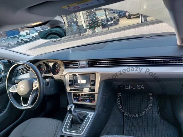10 - VOLKSWAGEN Passat 2.0 TDI EVO Essence 2020r. SK672TS Uwaga! Pojazd znajduje się w firmie AACAR sp. z o.o. Jawornik 90, 32-400 Myślenice