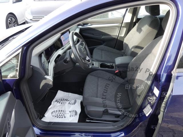 6 - Volkswagen Golf VIII 2.0 TDI Life Kombi 2023r. PY29162 UWAGA!! Pojazd znajduje się w firmie AUTO MOTO CENTRUM sp. z o.o. ul. Ostrowska 328 (przy Trasie Katowickiej) 61-312 Poznań