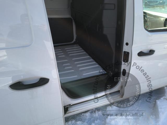 8 - Volkswagen Caddy Cargo 2.0 TDI 2022r. DW8UR27 Pojazd znajduje się w firmie ARCTOS GROUP sp. z o.o. Al. Krakowska 7, 02-183 Warszawa