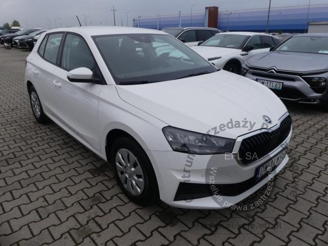 3 - Skoda Fabia 1.0 Ambition Hatchback 2023r. DW1VW96 Magnice