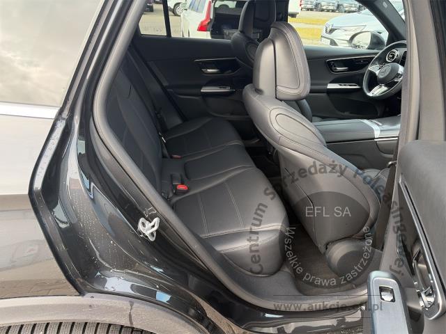 9 - Mercedes - Benz GLC 300 de 4-Matic Avantgarde 2025r.