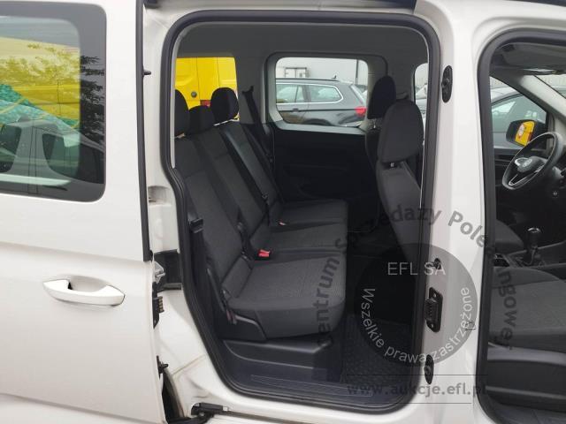 11 - Volkswagen  Caddy  2022r. DW6SR46 Pojazd znajduje się w firmie ARCTOS GROUP sp. z o.o. Al. Krakowska 7, 02-183 Warszawa