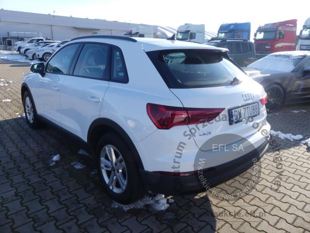 2 - Audi Q3 35 TFSI S tronic 2022r. DW7TU88 Magnice