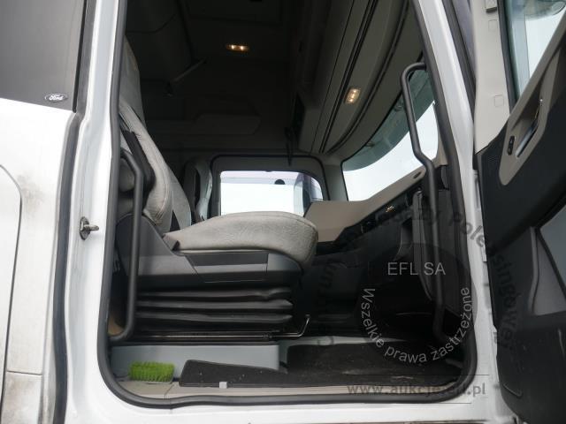 4 - FORD F-MAX 500 4X2 AUTOMAT 2023r.