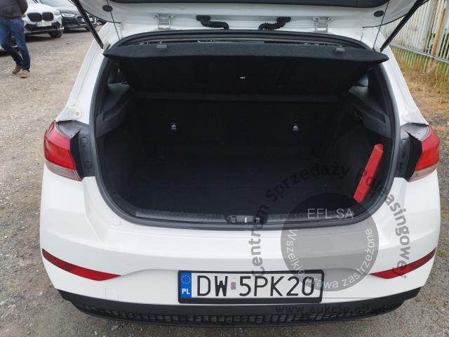 9 - Hyundai i30 1.5 DPI Classic + 2021r. DW5PK20 UWAGA!! Pojazd znajduje się w lokalizacji: Warszawa, Al. Krakowska 7, 02-183 Warszawa