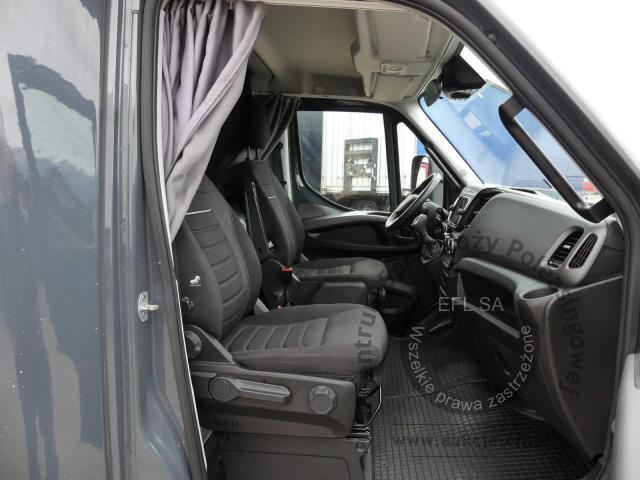 9 - IVECO / IZOTERMY TIM DAILY 70C18 SKRZYNIA PODEST 2024r.