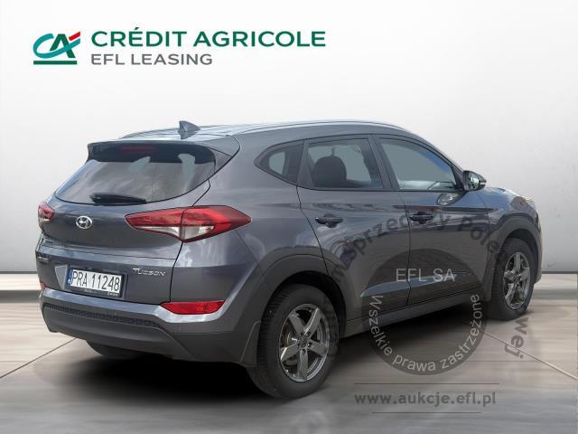 8 - HYUNDAI TUCSON 1.7 CRDI AUTOMAT 2017r.