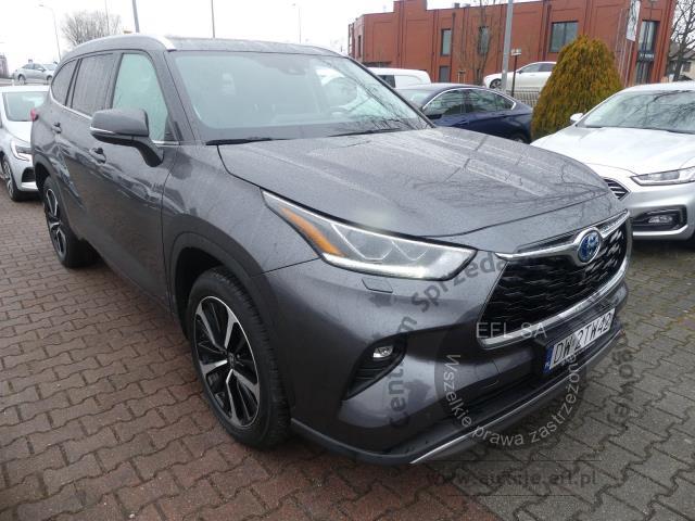 2 - Toyota Highlander 2.5 Executive 2022r. DW2TW42 UWAGA!! Pojazd znajduje się w firmie AUTO MOTO CENTRUM sp. z o.o. ul. Ostrowska 328 (przy Trasie Katowickiej) 61-312 Poznań