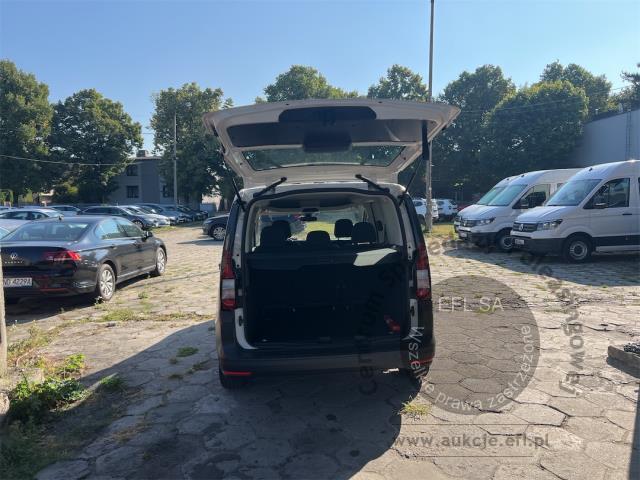 11 - Volkswagen Caddy 2.0 TDI 2022r. SK122XC Magnice