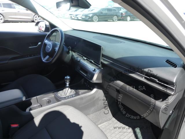 8 - HYUNDAI KONA 1.0T EXECUTIVE 2WD 2023r.