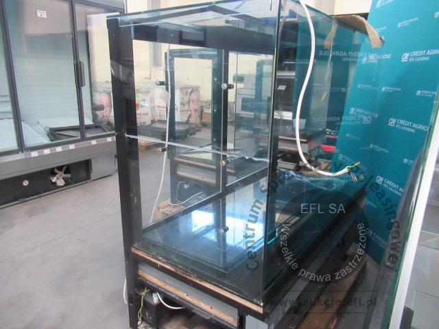 2 - Witryna chłodnicza -cukiernicza RESTO QUALITY 2023r.