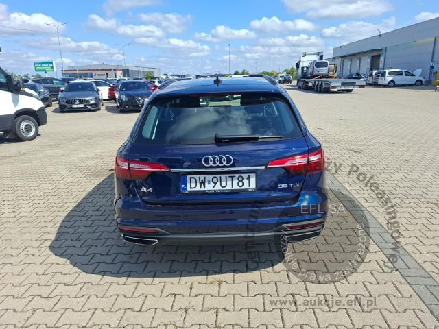 3 - Audi A4 35 TDI mHEV S tronic Kombi 2023r. DW9UT81 Pojazd znajduje się w firmie ARCTOS GROUP sp. z o.o. Al. Krakowska 7, 02-183 Warszawa