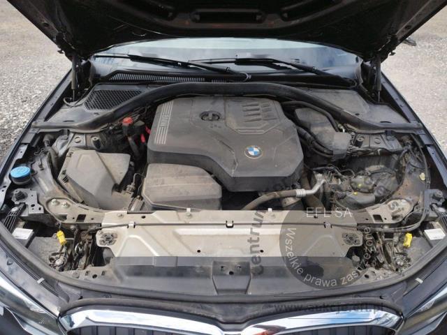 11 - BMW  Seria 3 2021r. KR4WR32 Pojazd znajduje się w firmie ARCTOS GROUP sp. z o.o. Al. Krakowska 7, 02-183 Warszawa