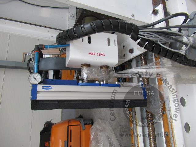 10 - Robot paletyzujący RED FL-400
