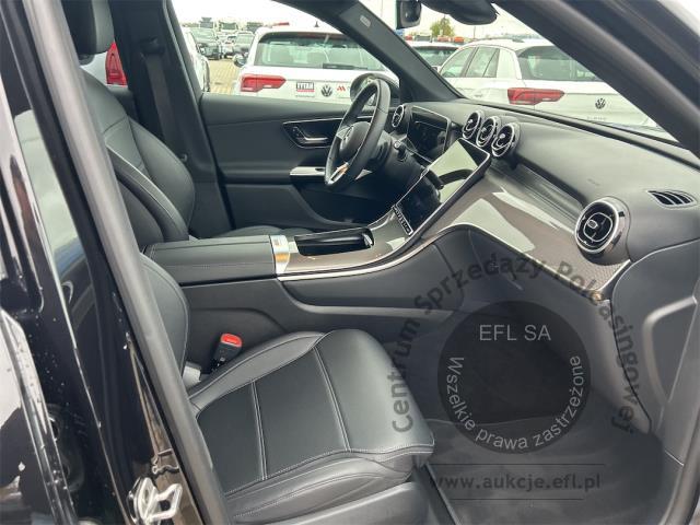 11 - MERCEDES BENZ GLC 300 DE 4-MATIC AVANTGARDE 2024r. DX26083 UWAGA!! Pojazd znajduje się w firmie Arctos Sp. z o.o. Warszawa, Al. Krakowska 7, 02-183 Warszawa