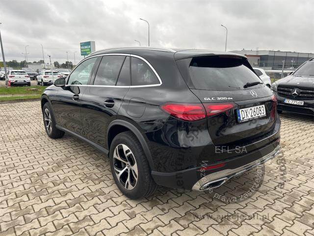 6 - MERCEDES BENZ GLC 300 DE 4-MATIC AVANTGARDE 2024r. DX26083 UWAGA!! Pojazd znajduje się w firmie Arctos Sp. z o.o. Warszawa, Al. Krakowska 7, 02-183 Warszawa