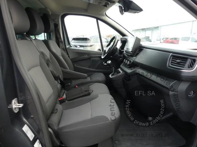 11 - RENAULT / CARPOL TRAFIC BLUE DCI 150  2023r.