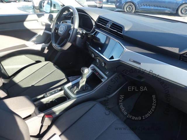 9 - Audi Q3 35 TFSI S tronic 2022r. DW7TU88 Magnice