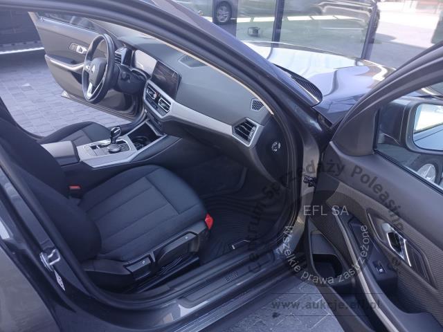 11 - BMW Seria 3 318i aut 2021r. KR1WP85 UWAGA!! Pojazd znajduje się w lokalizacji: Jawornik 90, Myślenice 32-400