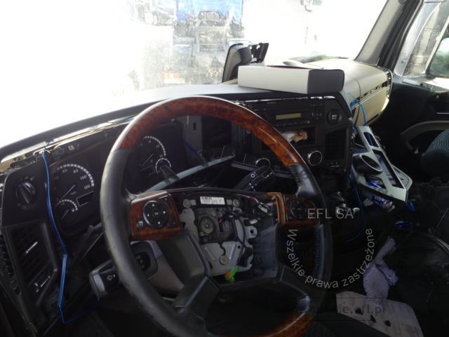 5 - MERCEDES - BENZ 1843 BLUETEC 6 4X2 AUTOMAT 2015r.