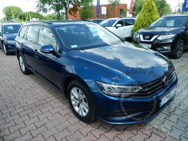 2 - Volkswagen Passat 2.0 TDI EVO Essence 2022r. PO4XH14 AUTO MOTO CENTRUM Sp. z o.o. Poznań 61-312, ul. Ostrowska  328