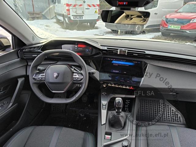 9 - Peugeot  308 1.2 PureTech allure 2022r. DW4TL39 Pojazd znajduje się w firmie ARCTOS GROUP sp. z o.o. Al. Krakowska 7, 02-183 Warszawa