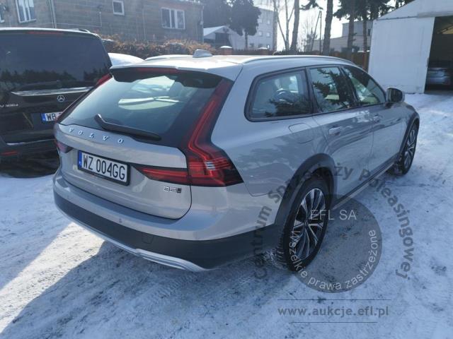 2 - Volvo  V90 Cross Country 2023r. WZ004GG Pojazd znajduje się w firmie ARCTOS GROUP sp. z o.o. Al. Krakowska 7, 02-183 Warszawa