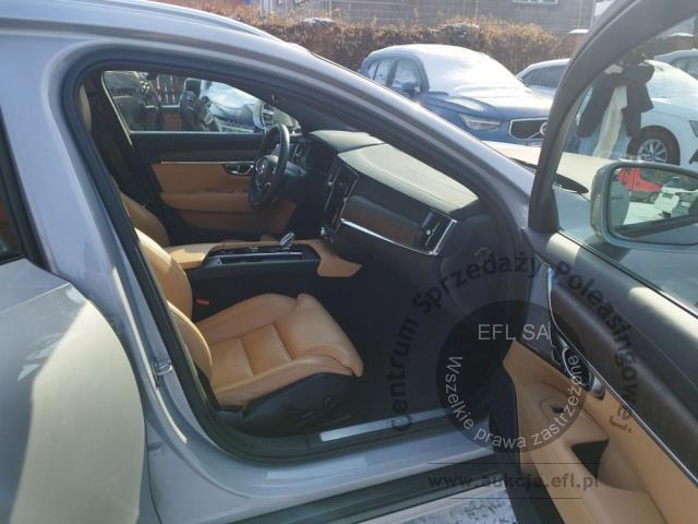10 - Volvo  V90 Cross Country 2023r. WZ004GG Pojazd znajduje się w firmie ARCTOS GROUP sp. z o.o. Al. Krakowska 7, 02-183 Warszawa