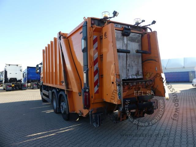 4 - MAN TGS 26.320 6X2-4 BL 2016r.