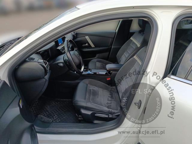 17 - CITROEN C4 X 1.2 PT 130 EAT8 SHINE 2023r.