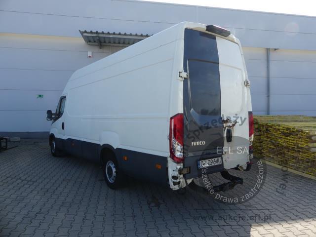 3 - IVECO 35S18 HI-MATIC FURGON 2017r.