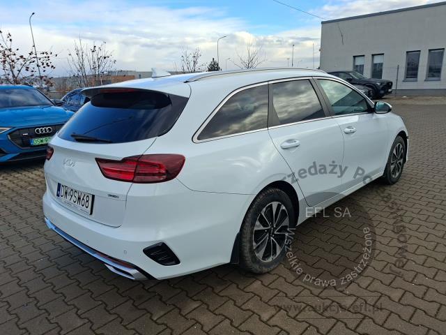 4 - Kia Ceed 1.6 GDI PHEV L DCT 2022r. DW9SW68 Magnice