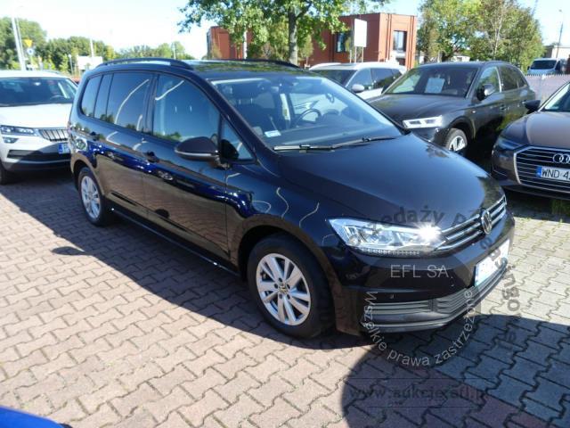 2 - Volkswagen Touran 2.0 TDI BMT Comfortline 2022r. PY03490 UWAGA!! Pojazd znajduje się w firmie AUTO MOTO CENTRUM sp. z o.o. ul. Ostrowska 328 (przy Trasie Katowickiej) 61-312 Poznań