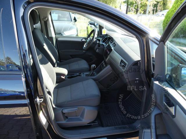 9 - Volkswagen Touran 2.0 TDI BMT Comfortline 2022r. PY03490 UWAGA!! Pojazd znajduje się w firmie AUTO MOTO CENTRUM sp. z o.o. ul. Ostrowska 328 (przy Trasie Katowickiej) 61-312 Poznań