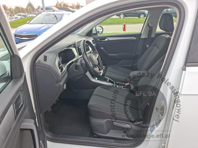 9 - Volkswagen T-ROC 1.5 TSI Life Hatchback 2023r. DW6WC92 UWAGA!! Pojazd znajduje się w firmie Arctos Sp. z o.o. Warszawa, Al. Krakowska 7, 02-183 Warszawa