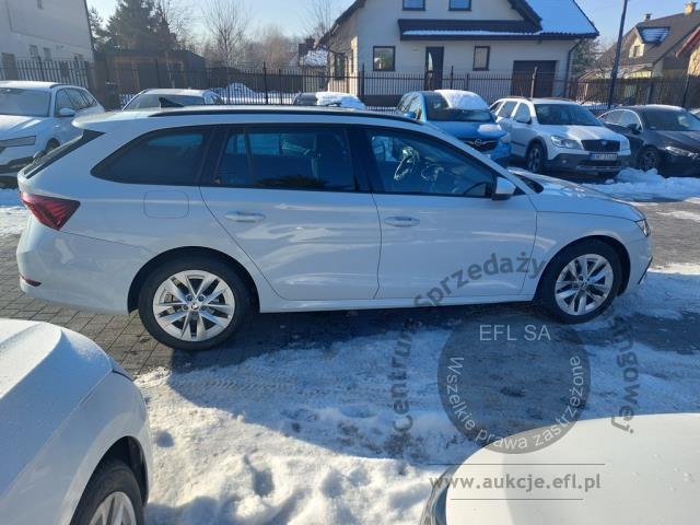 6 - Skoda Octavia 2.0 TDI Ambition DSG 2022r. SK744XC Pojazd znajduje się w firmie AACAR sp. z o.o. Jawornik 90, 32-400 Myślenice