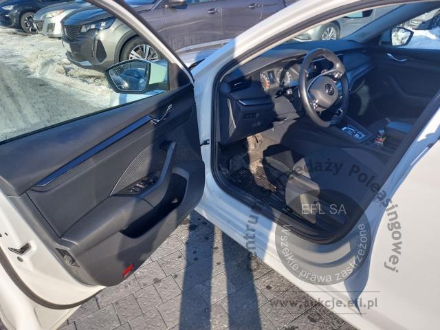 9 - Skoda Octavia 2.0 TDI Ambition DSG 2022r. SK744XC Pojazd znajduje się w firmie AACAR sp. z o.o. Jawornik 90, 32-400 Myślenice