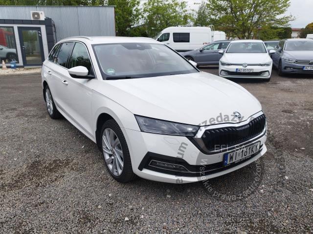 5 - Skoda Octavia 2.0 TDI SCR Style DSG 2021r. WI161KY Pojazd znajduje się w firmie ARCTOS GROUP sp. z o.o. Al. Krakowska 7, 02-183 Warszawa