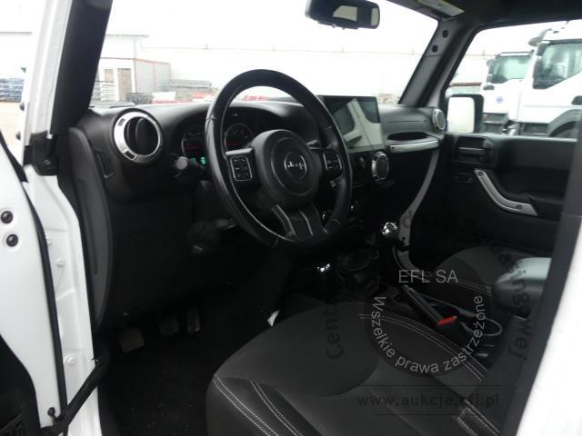 8 - JEEP WRANGLER UNLIMITED 3.6 2017r.